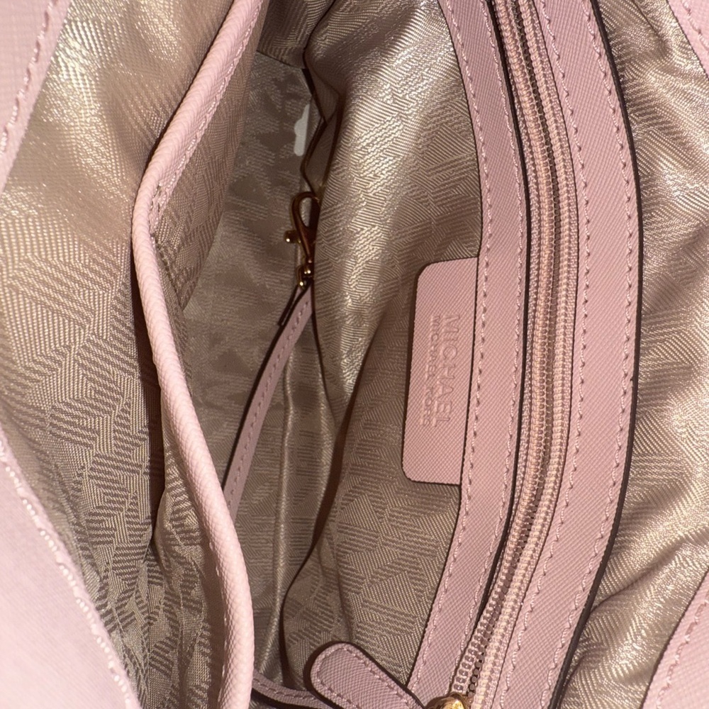 Michael Kors Hamilton Light Pink Satchel with Gold Hardware - Picture 8 of 14